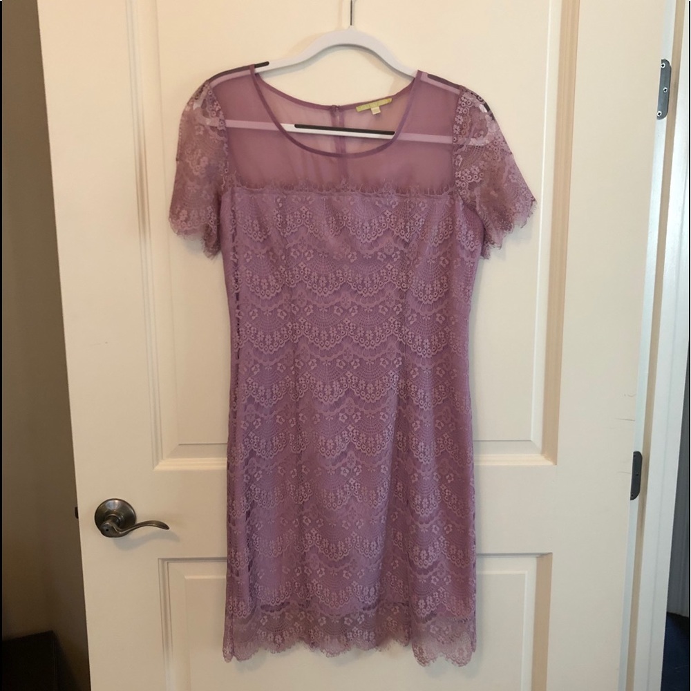 Gianni Bini Lace Lilac Short Sleeved Dress - Sz M